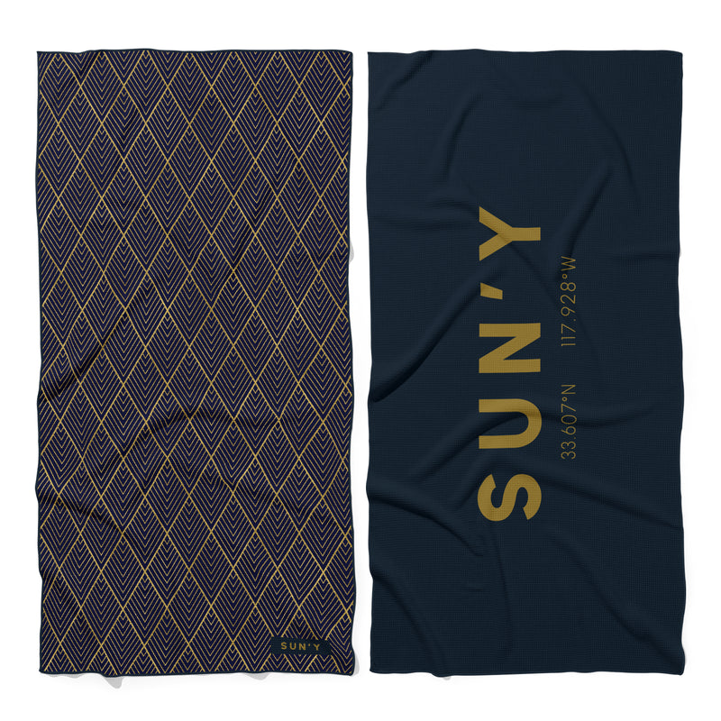 SUN'Y Beach Collection Newport sand free beach towel with classic coastal stripe design